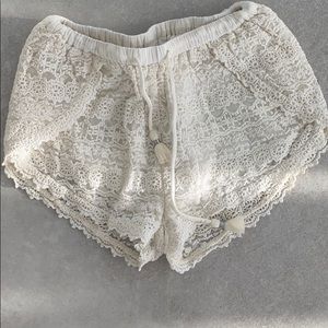 IVORY LACE SHORTS